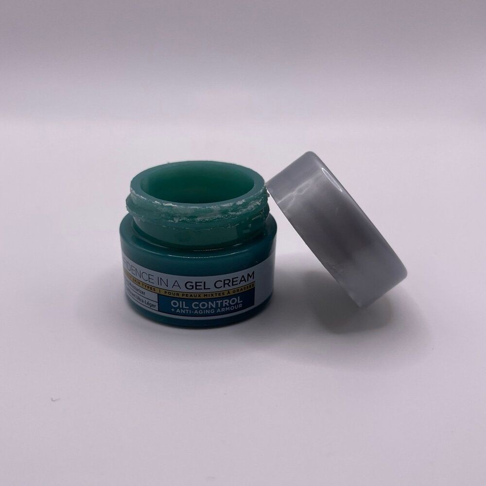 It Cosmetics Confidence in a Gel Cream Mini Travel Moisturizer